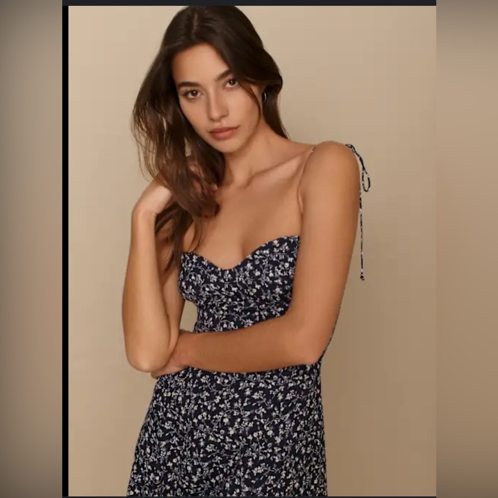 Reformation Saskia Navy and White Floral Dress Size S